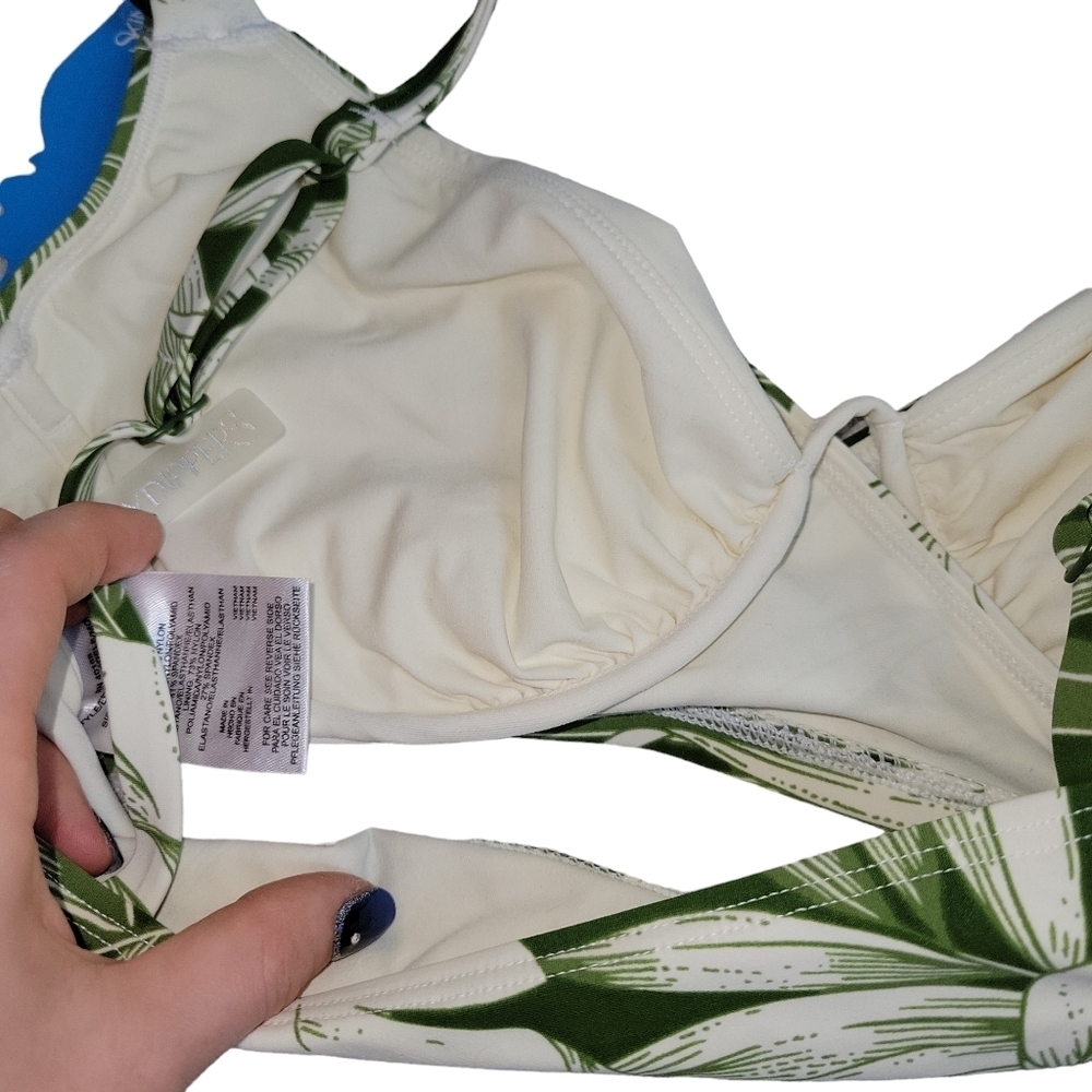 Skinny Dippers NWT Tropical Green & White San Felipe Bikini Swim Top Size S - Picture 9 of 11